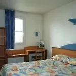 Brit Essentiel Hotel 2*