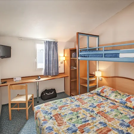 Brit Essentiel Hotel