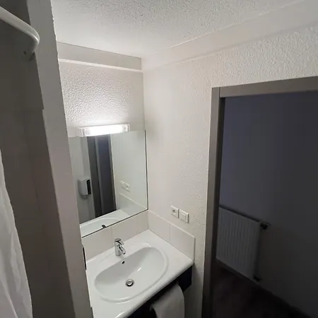 Brit Essentiel Hotel Millau