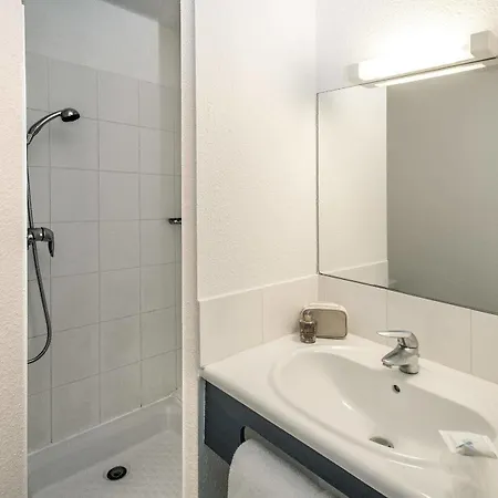 Hotel Brit Essentiel