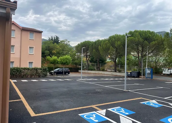 Hotel Brit Essentiel Millau